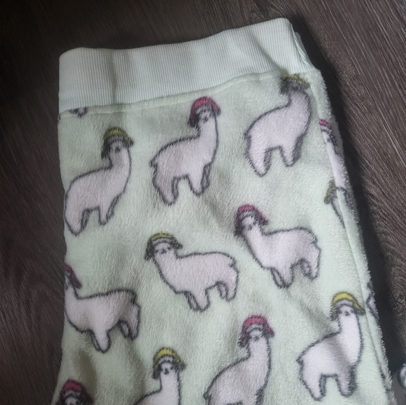 NWT Modcloth Fleece Llama PJs - Picture 4 of 6